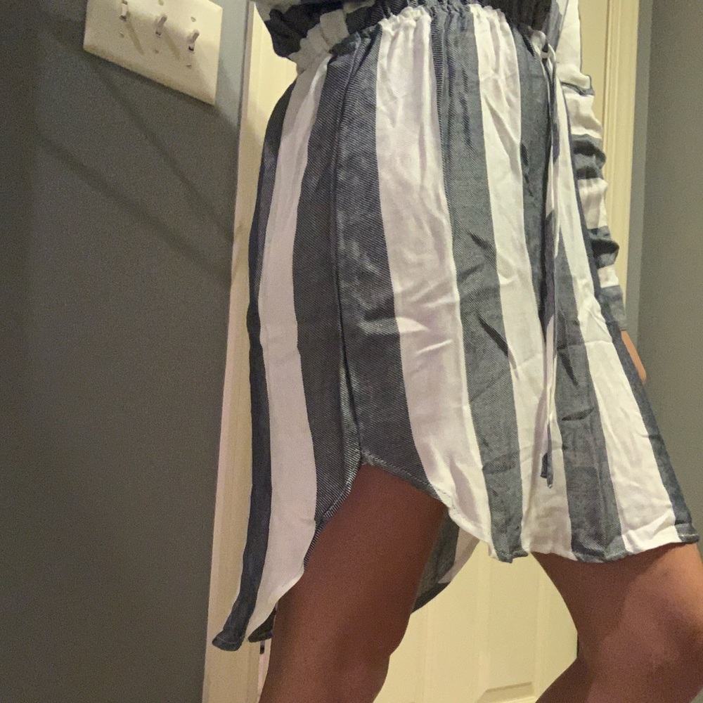 Dress - Picture 4 of 5